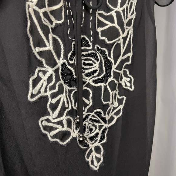 Cache embroidered top - Picture 3 of 3